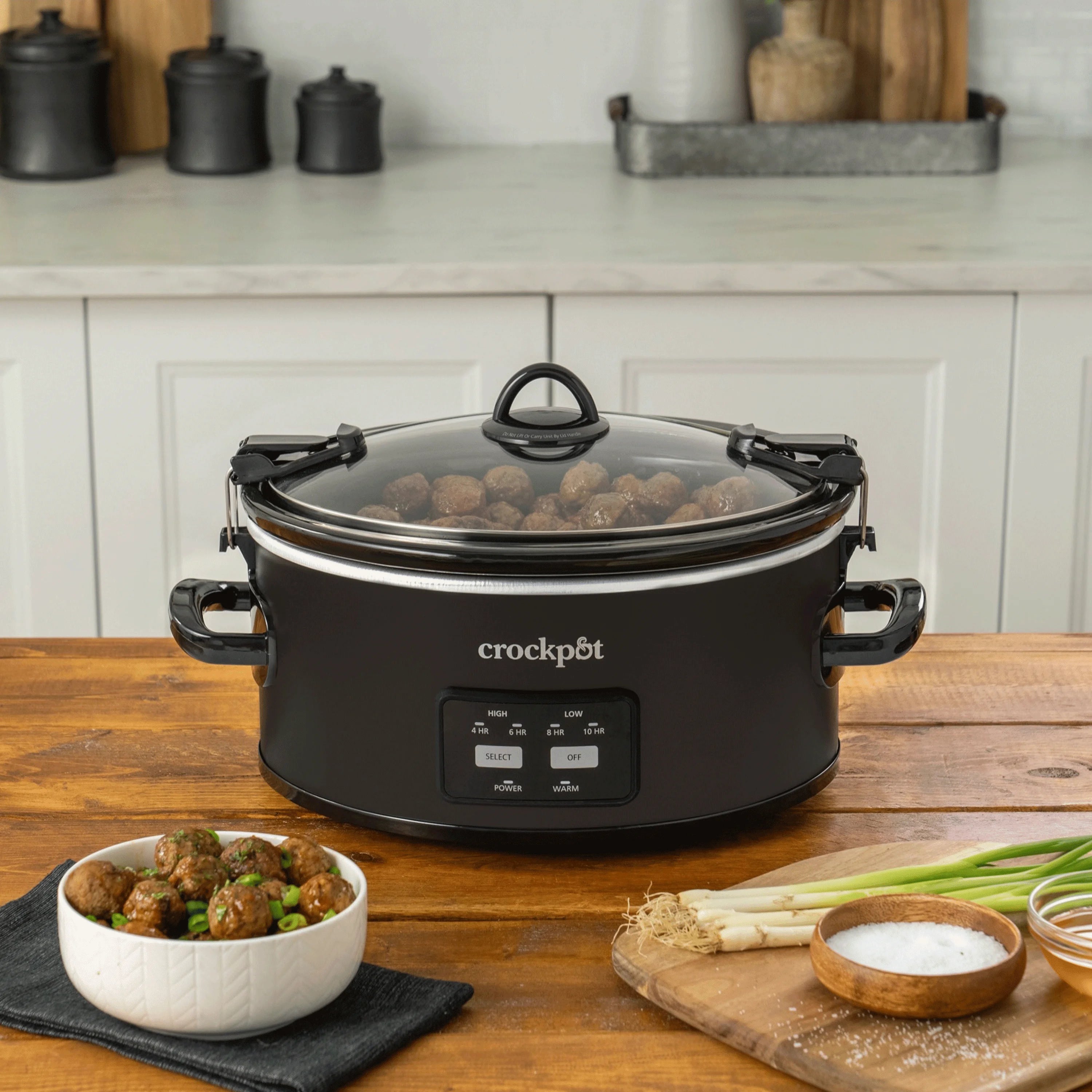 One-Touch Control 6-Quart Cook & Carry Slow Cooker, Matte Black